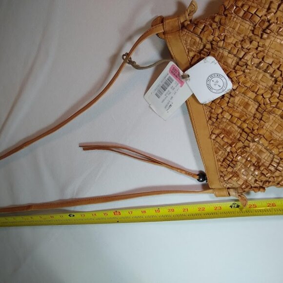 HOBO crossbody artisan weave saddle/camel color called: Sand Dollar - Picture 10 of 13